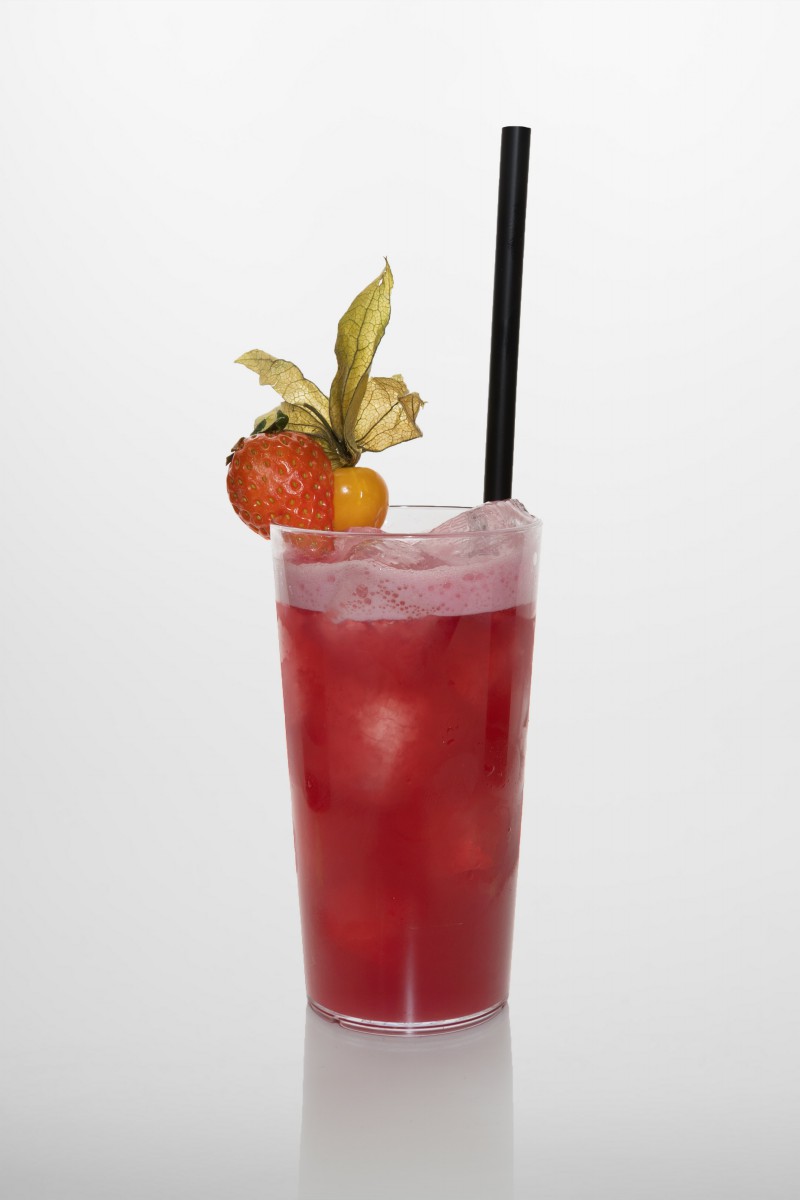 Rezeptur Fruit Punch: Grenadine, Zitronensaft, Ananassaft, Orangensaft.
